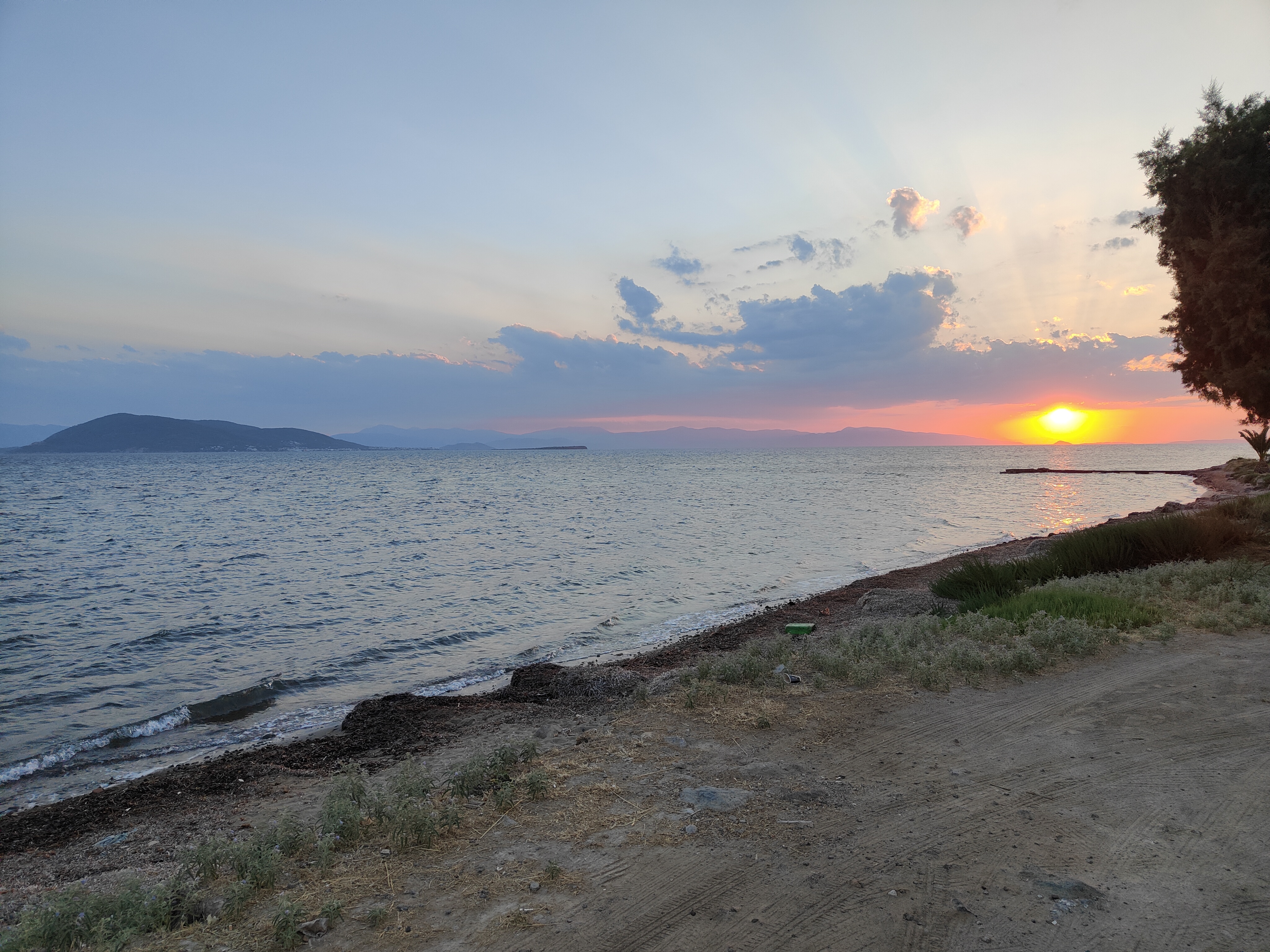 Chasing Sunsets… and Catching a Moment of Gratitude